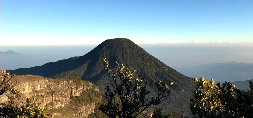 10 Foto Gunung Gede Pangrango, Tiket Masuk, Dan Objek Wisata